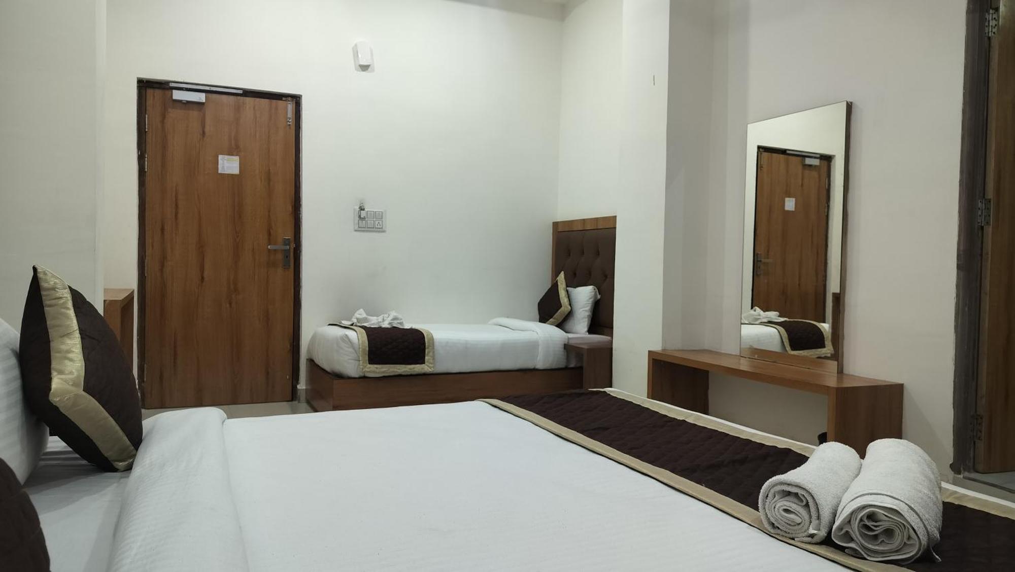 Hotel Binwa View Baijnāth Esterno foto