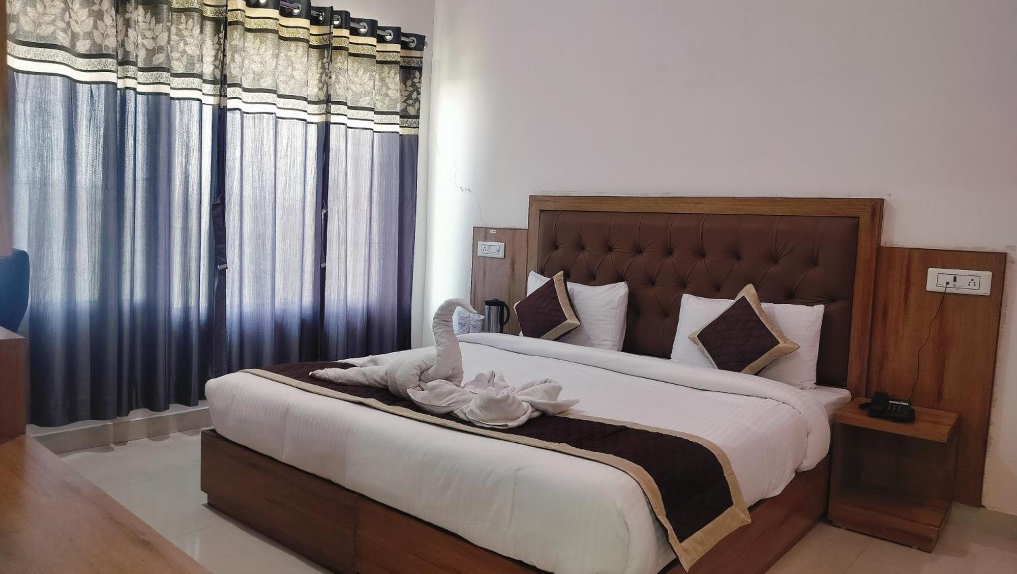 Hotel Binwa View Baijnāth Esterno foto